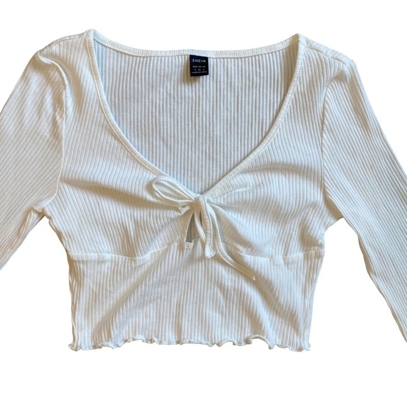 GET IT FREE! Long sleeve V Neck White Crop Top - Picture 7 of 9
